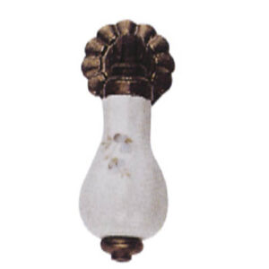 Pendente snodato e anticato bianco con fiore